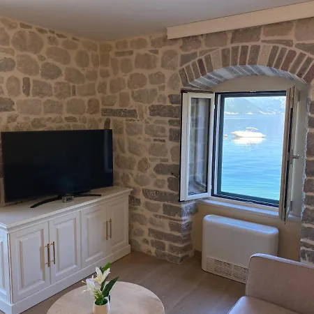 Apartments Marijaz Kotor Exterior photo