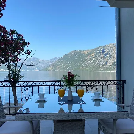 Apartments Marijaz Kotor Exterior photo