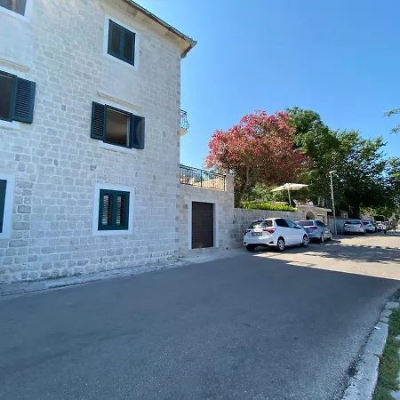 Apartments Marijaz Kotor Exterior photo