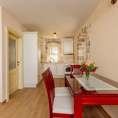 Apartments Marijaz Kotor Exterior photo